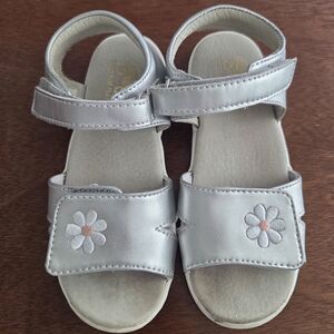 See Kai Run Olivia II Sandals with Daisy Design